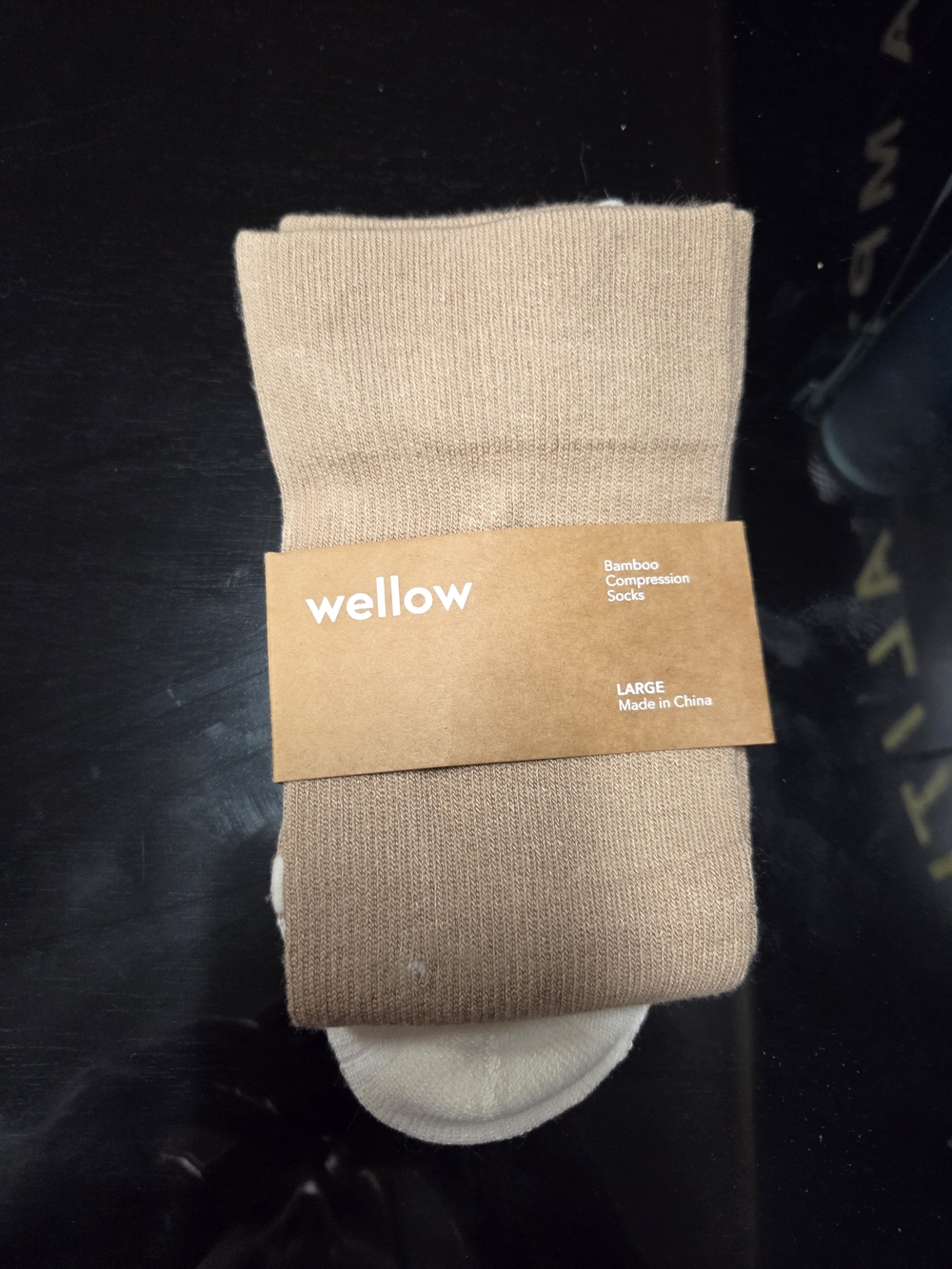 Wellow Men's Bamboo Compression Socks - Tan Large